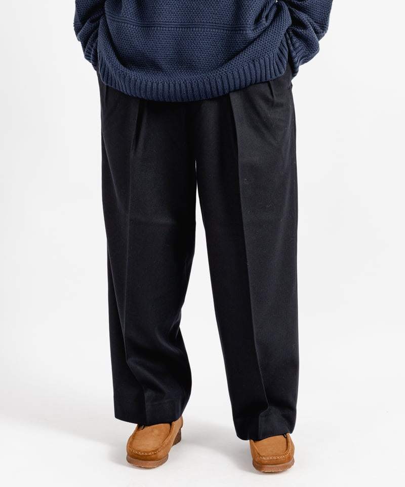 DOUBLE PLEATED TROUSERS - 2/48 NEWZEALAND WOOL FLANNEL(ブラック-1)