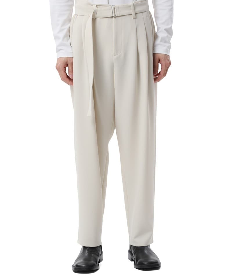 PE STRETCH DOUBLE CLOTH TWO PLEATS TAPERED FIT TROUSERS(ベージュ(820)-1)