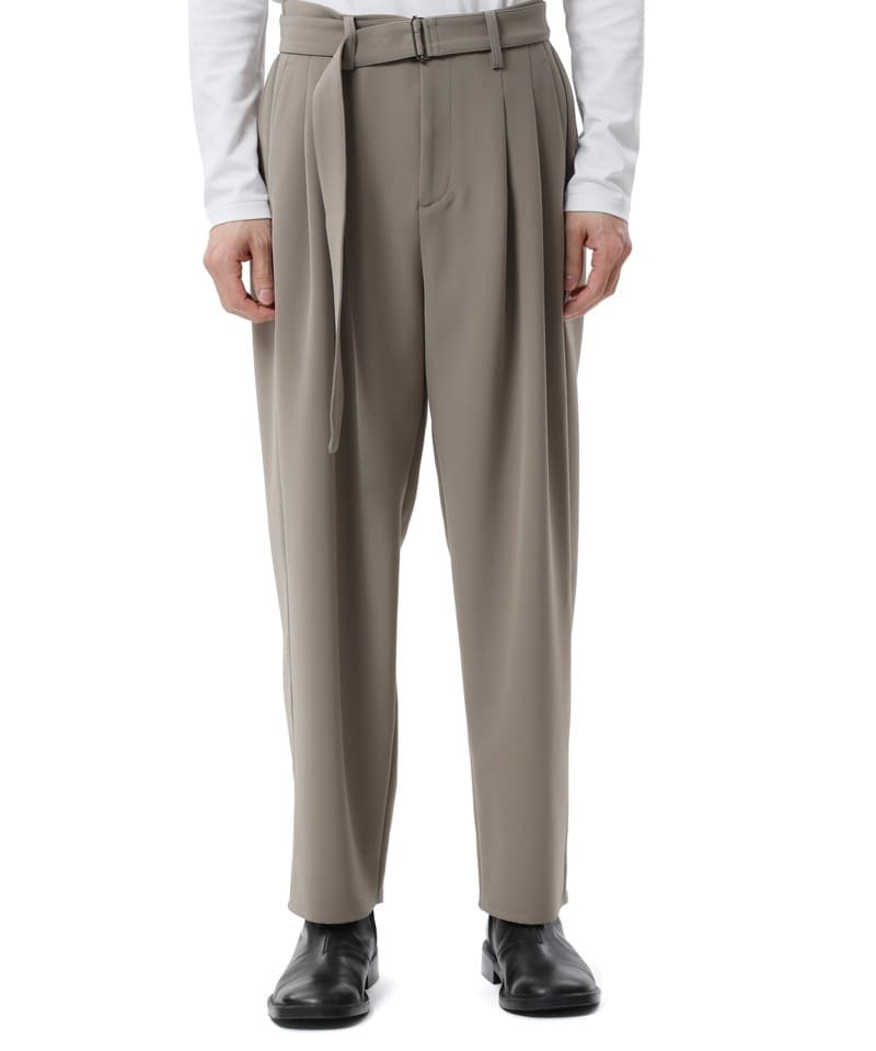 PE STRETCH DOUBLE CLOTH TWO PLEATS TAPERED FIT TROUSERS(ライトカーキ(321)-1)