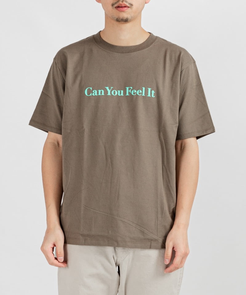 DWELLER S/S TEE "CAN YOU FEEL IT”(カーキ-2)