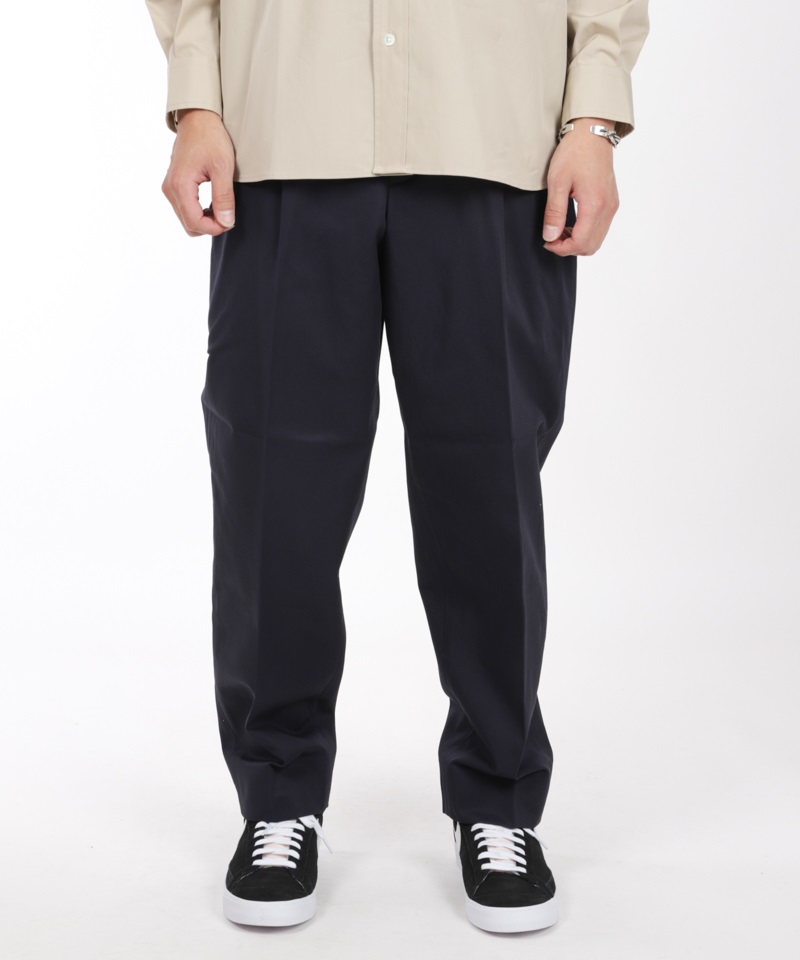 UNIVERSAL PRODUCTS COTTON 1TUCK TROUSERS