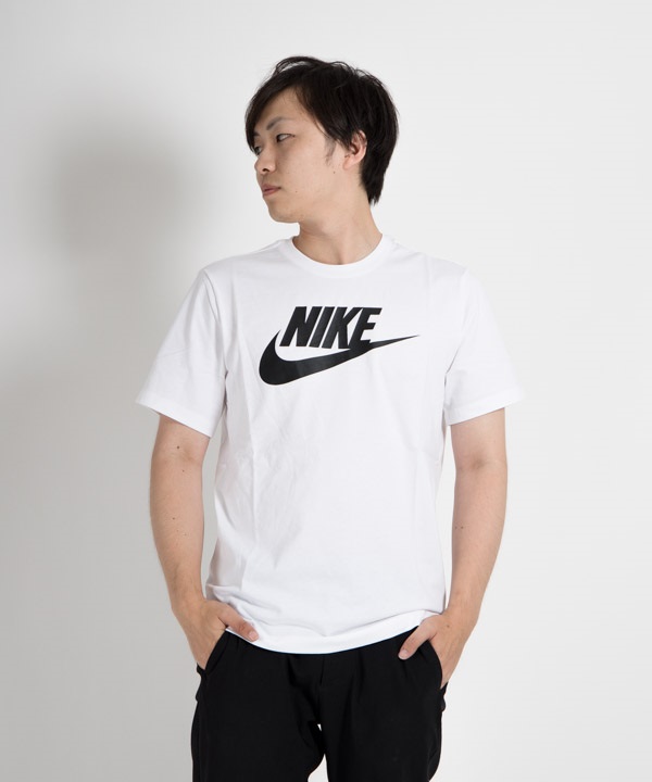 Nike Sale Nike Futura Icon S S Tee ナイキ フューチュラ アイコン Tシャツ メンズファッション通販サイト Essence エッセンス 公式オンラインストア