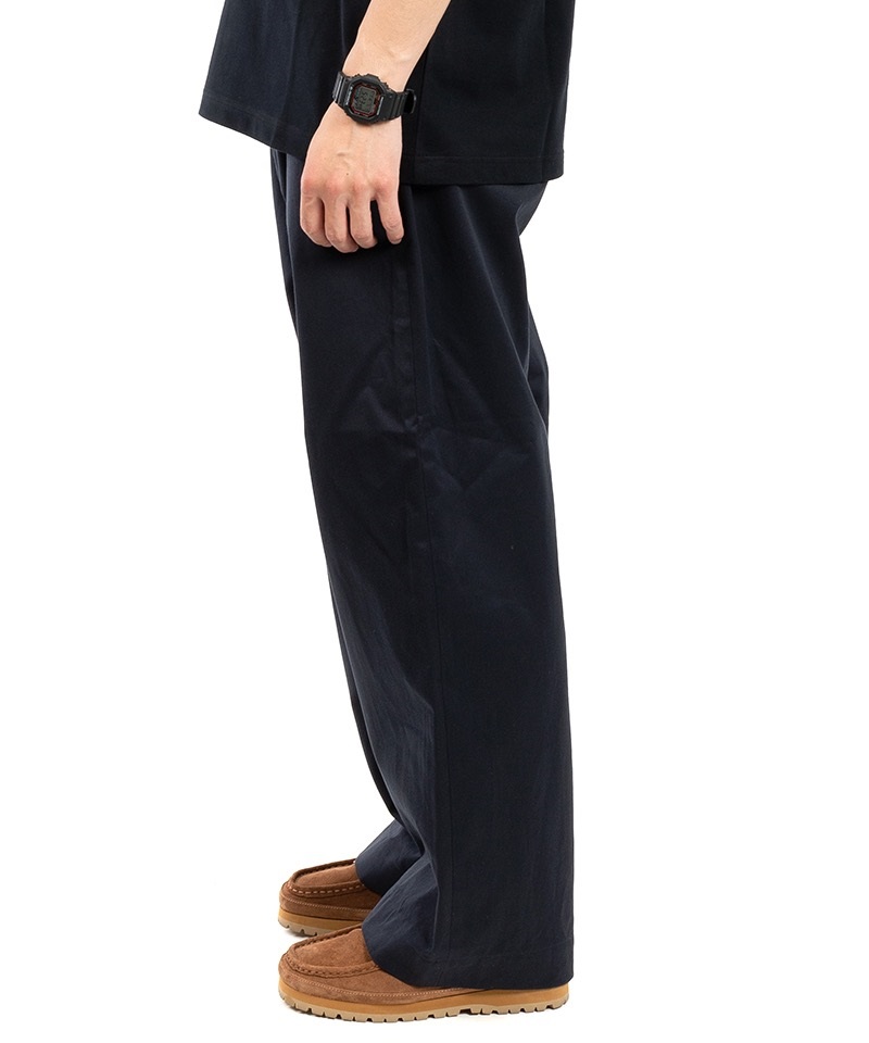 【UNIVERSAL PRODUCTS.】NO TUCK WIDE CHINO TROUSERS 