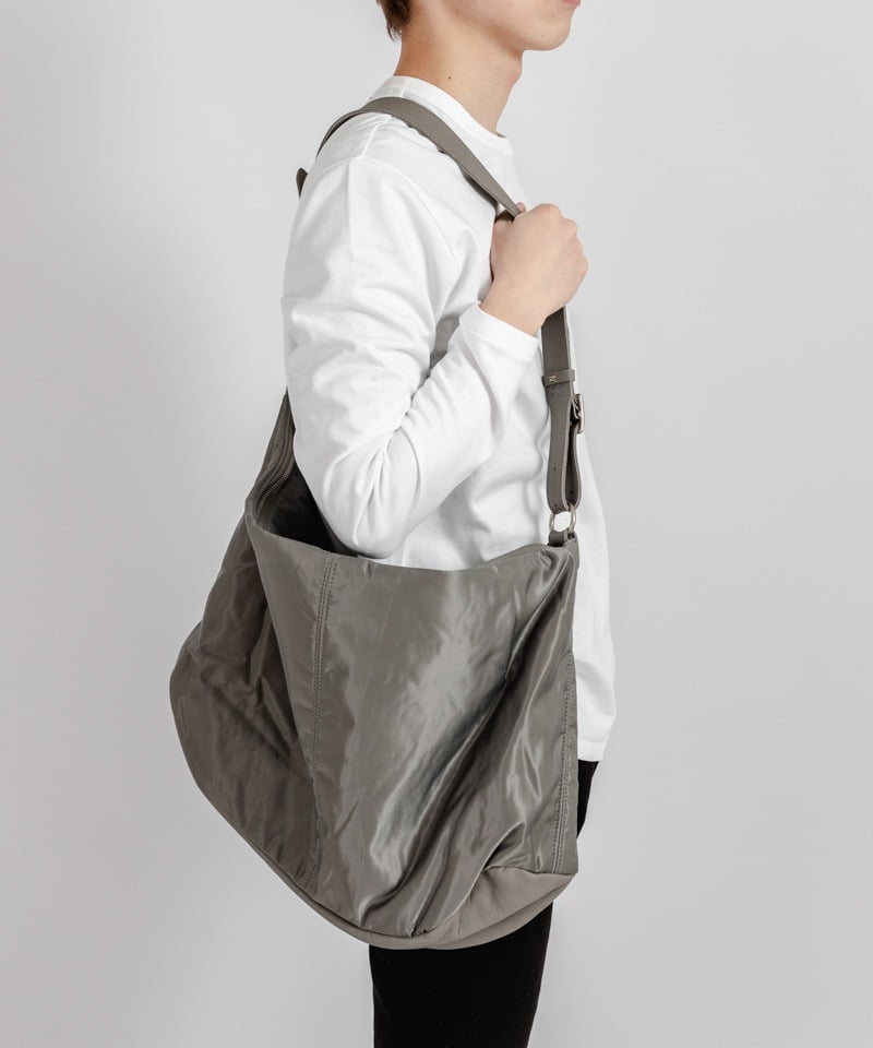 nonnative】DWELLER SHOULDER BAG POLY TAFFETA WITH COW LEATHER BY ...