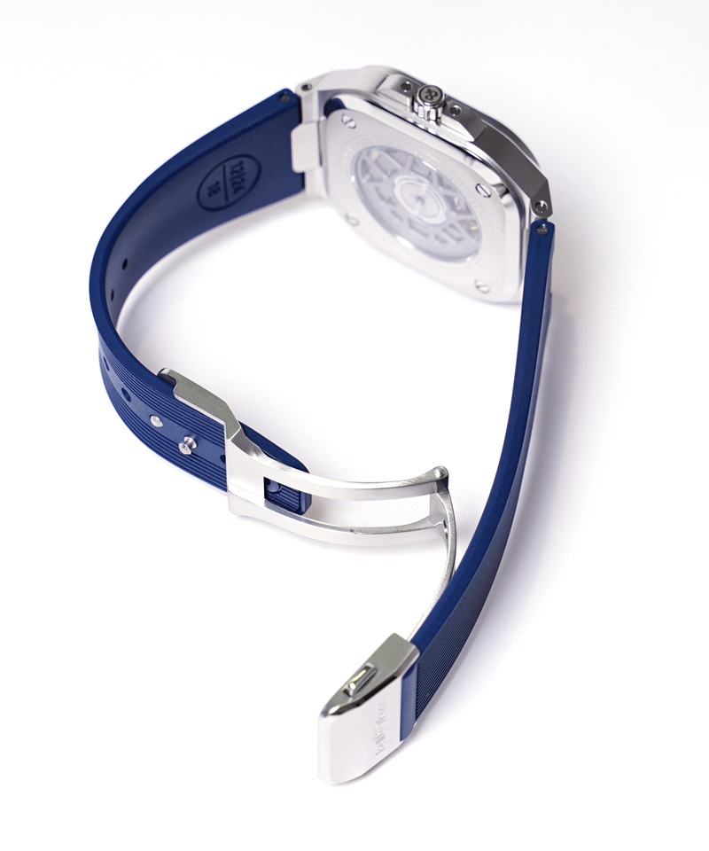 無金利可】BR 05 BLUE STEEL ラバーベルト 【BELLROSS ベルアンドロス】 |【正規取扱店】THREEC-WEB  STORE（スリークウェブストア) | 腕時計・ブランド小物の通販サイト