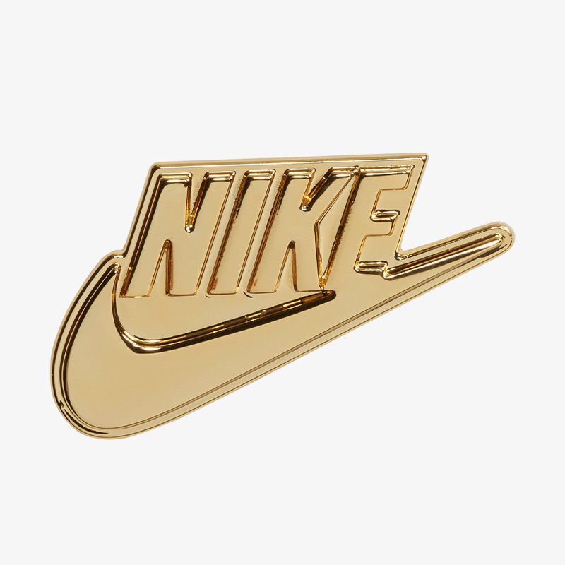 Nikeのスニーカーの名前についている Qs とは Essence Online Store ブログ